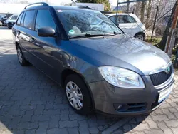 Anthracitegrau metallic Gebraucht 2009 Skoda Fabia Cool Edition Kombi | 990 € (Superpreis)