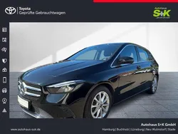 Kosmosschwarz metalliclack (schwarz) Gebraucht 2019 Mercedes B180 Van / Kleinbus | 20.980 € (Fairer Preis)