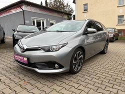 Grau Gebraucht 2015 Toyota Auris Touring Sports Design Kombi | 9.990 € (Fairer Preis)