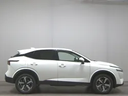 Weiss Gebraucht 2023 Nissan Qashqai N-Connecta SUV | 16.980 € (Guter Preis)