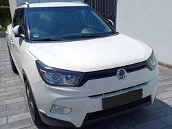 Weiß Gebraucht 2016 Ssangyong Tivoli Sapphire SUV | 7.500 € (Fairer Preis)
