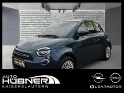 Colore esterno ozean grün Gebraucht 2023 Fiat 500e Basis Kleinwagen | 18.990 € (Superpreis)