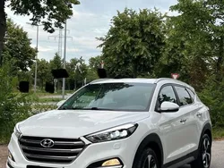 Weiß Gebraucht 2017 Hyundai Tucson Premium SUV | 17.990 € (Fairer Preis)