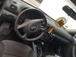 Schwarz Gebraucht 2001 Audi A3 Attraction Limousine | 1.900 € (Teuer)