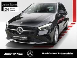 Metalliclack kosmosschwarz Gebraucht 2025 Mercedes B200 Progressive Van / Kleinbus | 32.490 € (Guter Preis)