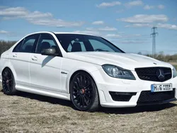 Weiß Gebraucht 2013 Mercedes C63 AMG AMG Limousine | 45.999 € (Teuer)