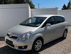 Silber Gebraucht 2008 Toyota Corolla Verso Team Van / Kleinbus | 3.990 € (Fairer Preis)