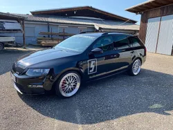 Schwarz Gebraucht 2014 Skoda Octavia vRS Kombi | 13.650 € (Fairer Preis)