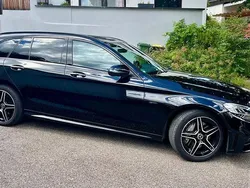 Schwarz Gebraucht 2020 Mercedes C300e AMG line Kombi | 25.900 € (Fairer Preis)