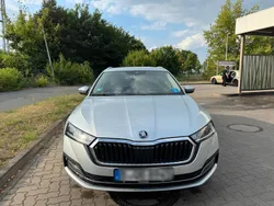 Silber Gebraucht 2021 Skoda Octavia Kombi | 17.500 € (Guter Preis)