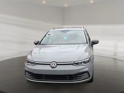 Grau Gebraucht 2023 VW Golf VIII Life Kombi | 36.900 €