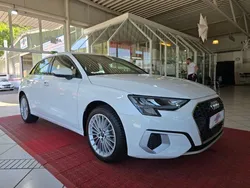 Weiß Gebraucht 2022 Audi A3 Sportback e-tron Basis Limousine | 23.800 € (Fairer Preis)