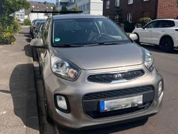 Grau Gebraucht 2015 Kia Picanto DREAM-TEAM Edition Kleinwagen | 6.800 € (Fairer Preis)