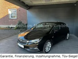 Schwarz Gebraucht 2017 Opel Astra Innovation Limousine | 13.350 € (Fairer Preis)