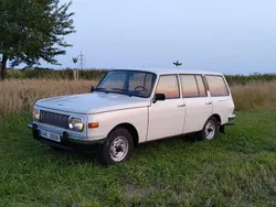 Weiß Gebraucht 1974 Wartburg 353 Limousine | 8.500 €