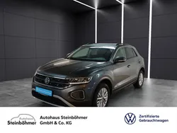 Indiumgrau (grau) Gebraucht 2024 VW T-Roc Life SUV | 23.240 € (Fairer Preis)