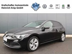 Schwarz Gebraucht 2021 VW Golf VIII Style Limousine | 21.390 € (Fairer Preis)