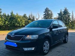 Schwarz Gebraucht 2016 Skoda Rapid Drive Kombi | 5.300 € (Teuer)