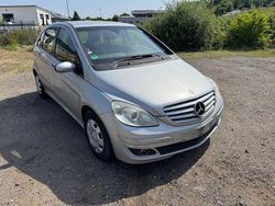 Gebraucht 2006 Mercedes B150 Van / Kleinbus | 1.200 € (Teuer)