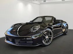 Tiefschwarzmetallic Gebraucht 2025 Porsche 911 Carrera S Cabrio | 175.900 €