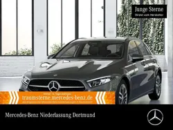Grau Gebraucht 2024 Mercedes A200 Advanced Limousine | 30.890 € (Fairer Preis)