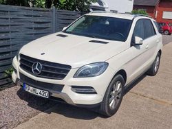 Weiß Gebraucht 2015 Mercedes ML400 SUV | 35.000 €