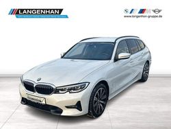 Weiß Gebraucht 2021 BMW 320 Sport Line Limousine | 28.852 € (Fairer Preis)