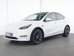 Weiss Gebraucht 2023 Tesla Model Y SUV | 37.738 € (Guter Preis)