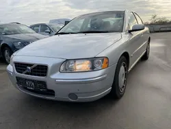 Silber Gebraucht 2004 Volvo S60 Summum Limousine | 1.990 € (Superpreis)