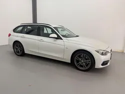 Weiß Gebraucht 2018 BMW 330 Sport Line Kombi | 20.650 € (Fairer Preis)