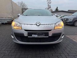 Grau Gebraucht 2012 Renault Mégane III Expression Limousine | 3.300 €