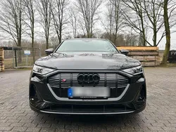 Schwarz Gebraucht 2021 Audi e-tron SUV | 44.500 € (Fairer Preis)