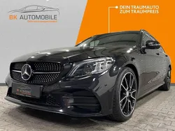 Schwarz Gebraucht 2019 Mercedes C300 AMG Limousine | 25.900 € (Fairer Preis)