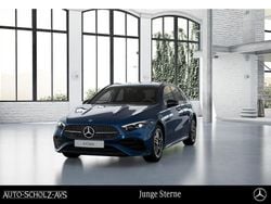 Metalliclack spektralblau Gebraucht 2025 Mercedes A200 AMG Limousine | 31.390 € (Guter Preis)