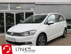 Weiß Gebraucht 2017 VW Touran Sound Van / Kleinbus | 16.850 € (Fairer Preis)