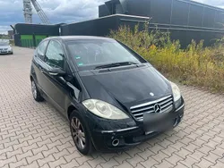 Schwarz Gebraucht 2006 Mercedes A170 Kleinwagen | 550 €