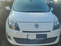Gebraucht 2009 Renault Scénic III Dynamique Van / Kleinbus | 5.900 € (Etwas zu teuer)