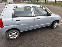 Silber Gebraucht 2003 Suzuki Alto Kleinwagen | 499 €