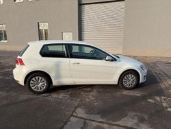 Weiß Gebraucht 2016 VW Golf VII Trendline | 6.990 € (Superpreis)