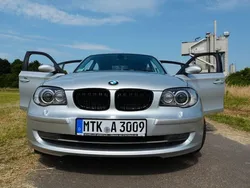 Silber Gebraucht 2008 BMW 118 Advantage Kleinwagen | 9.500 €