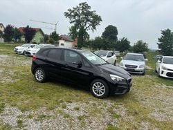 Schwarz Gebraucht 2016 BMW 216 Active Tourer Sport Line Van / Kleinbus | 9.400 € (Fairer Preis)