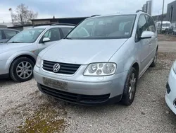 Reflexsilber metallic Gebraucht 2006 VW Touran Goal Van / Kleinbus | 990 € (Superpreis)