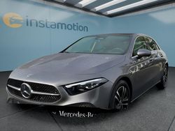 Grau Gebraucht 2024 Mercedes A250 Kleinwagen | 33.599 € (Fairer Preis)