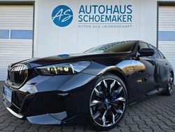 Schwarz Gebraucht 2024 BMW i5 M Sport Limousine | 56.977 € (Etwas zu teuer)