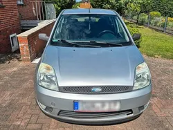 Silber Gebraucht 2004 Ford Fiesta Kleinwagen | 550 € (Guter Preis)