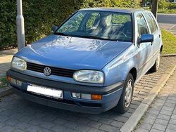 Blau Gebraucht 1994 VW Golf III Kleinwagen | 1.600 €