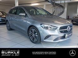 Grau Gebraucht 2024 Mercedes B180 Advanced Van / Kleinbus | 29.950 € (Guter Preis)
