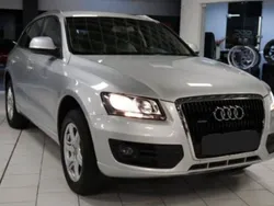 Grau Gebraucht 2011 Audi Q5 Comfort SUV | 19.000 € (Teuer)