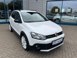 Weiß Gebraucht 2012 VW Polo Cross Kleinwagen | 10.950 € (Etwas zu teuer)