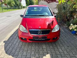 Rot Gebraucht 2008 Mercedes A180 Avantgarde Van / Kleinbus | 1.800 €